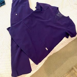 Set of Figs purple scrubs size small petite.